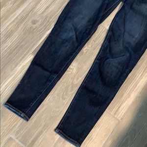 American Eagle Outfitters Jeans - AMERICAN EAGLE HI-RISE JEGGING SIZE 4 American Eagle Outfitters Jeans - AMERICAN EAGLE HI-RISE JEGGING SIZE 4